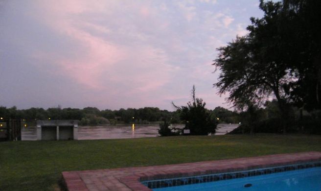 Moonriver Guest House Exterior