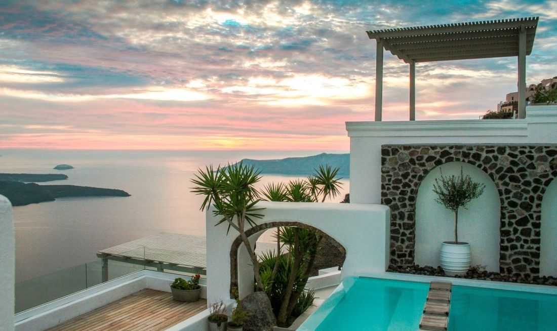 Santorini Cliffs Hotel Exterior