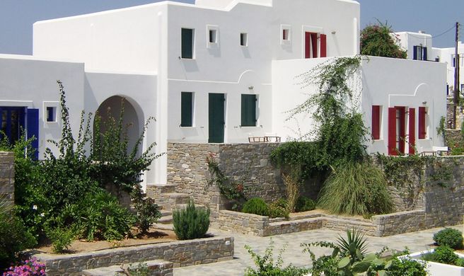 Chroma Paros Hotel Exterior