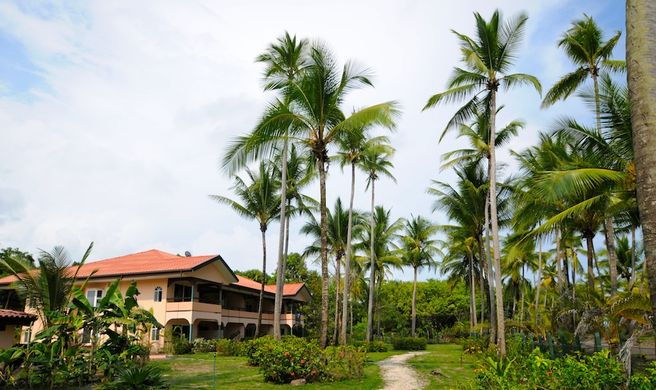 Cocomar Residences Hotel Exterior