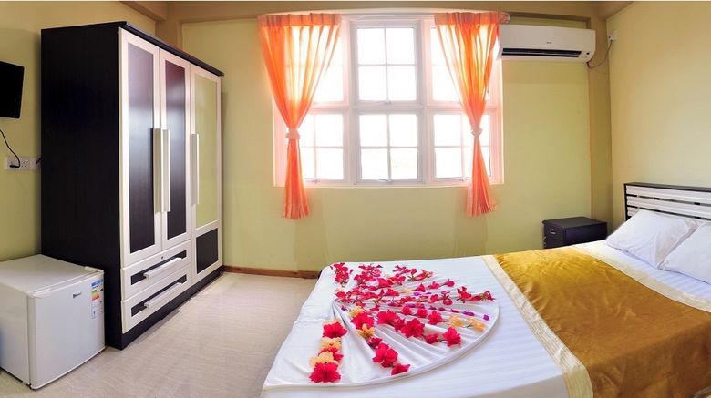 <b>UI Inn Room</b>