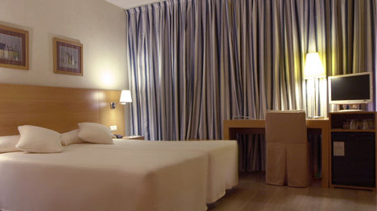 Hotel Infanta Mercedes Room