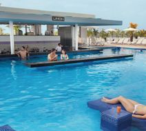 Hotel Riu Playa Blanca Pool