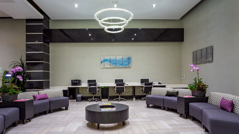 <b>Fairfield Inn & Suites Houston Downtown Lobby</b>