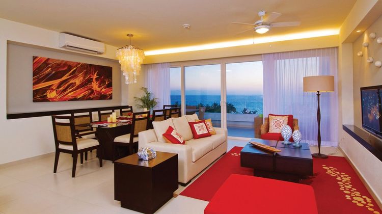 Marival Distinct Room
