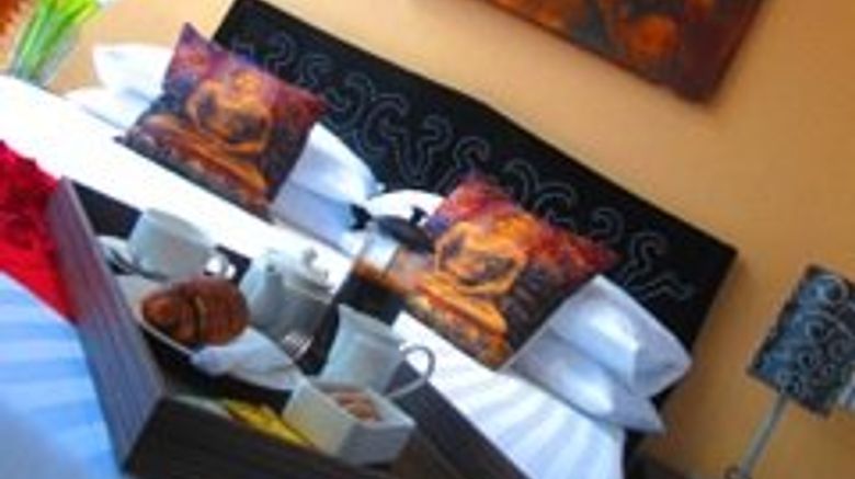<b>CBD Hotel Room</b>