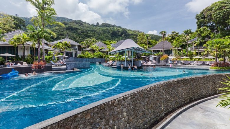 <b>Mandarava Resort Karon Beach Pool</b>