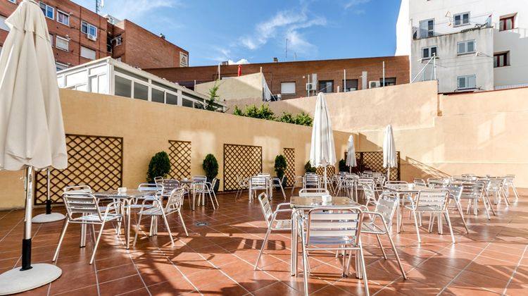 Hotel Valdemoro Exterior