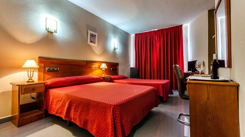 <b>Hotel Valdemoro Room</b>