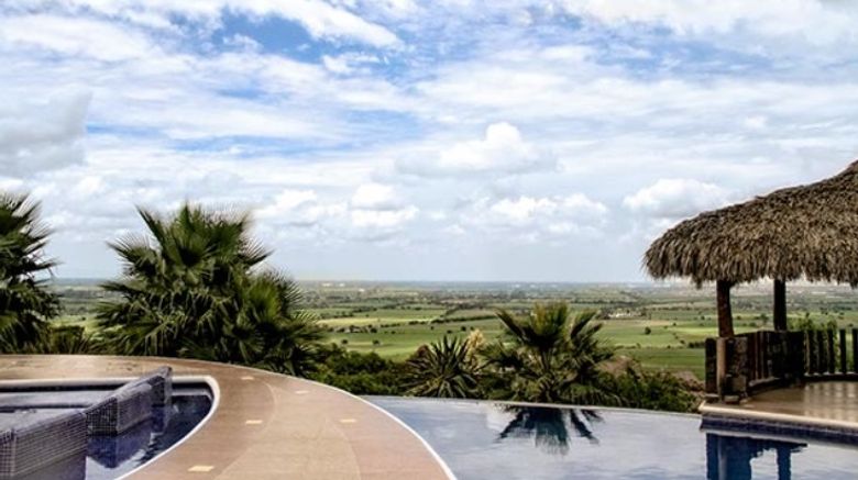<b>Las Puertas al Cielo Resort & Spa Pool</b>