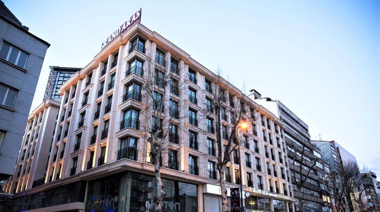 Grand Aras Hotel & Suites Istanbul Sisli Exterior