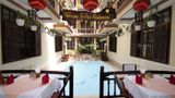 Nhi Nhi Hotel Lobby