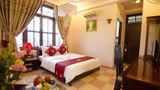 Nhi Nhi Hotel Suite