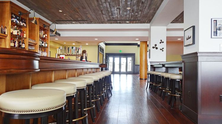 The Inn At Harbor Shores Bar/Lounge