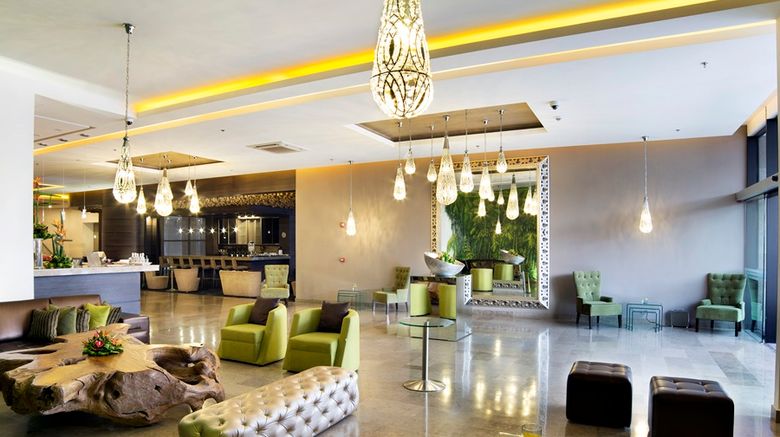 <b>Mocawa Plaza Hotel Lobby</b>