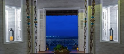 Belle Mont Farm Lobby