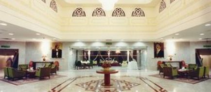 Ramada Almukalla Hotel Lobby