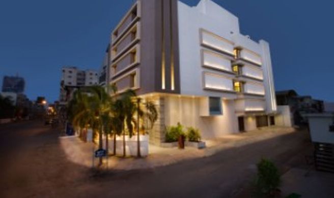 Bizz The Hotel Exterior
