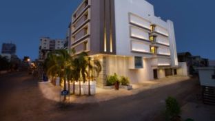 Bizz The Hotel