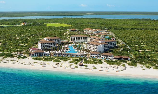Secrets Playa Mujeres Golf & Spa Resort Exterior