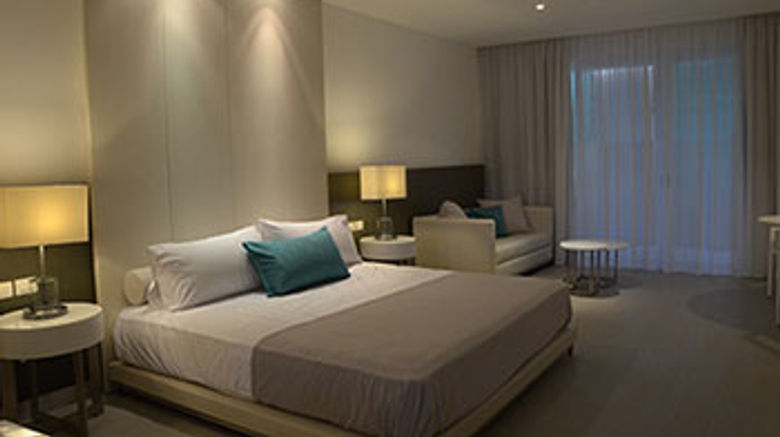 <b>Platinum Yucatan Princess All Suites Room</b>