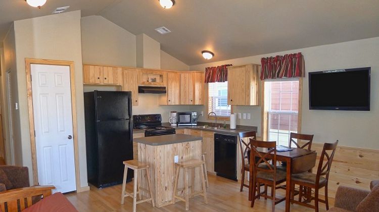 Hill Country Cottage & RV Resort Suite