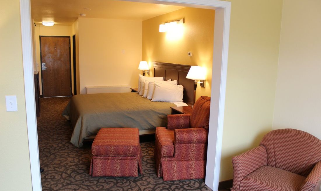 Allanivik Hotel & Salmonberry Suites Suite