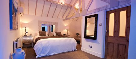 Cockliffe Country House Hotel Room