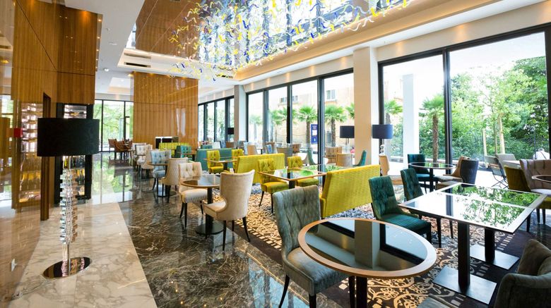 <b>Amadria Park Hotel Royal Restaurant</b> <b>Amadria Park Hotel Royal Restaurant</b>
