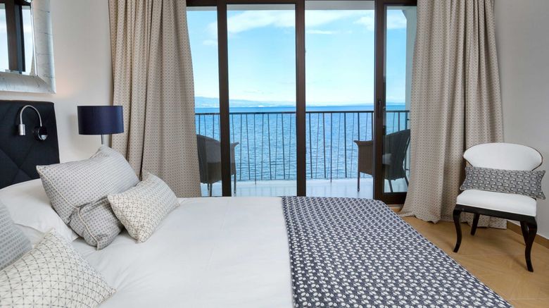 <b>Amadria Park Hotel Royal Room</b> <b>Amadria Park Hotel Royal Room</b>