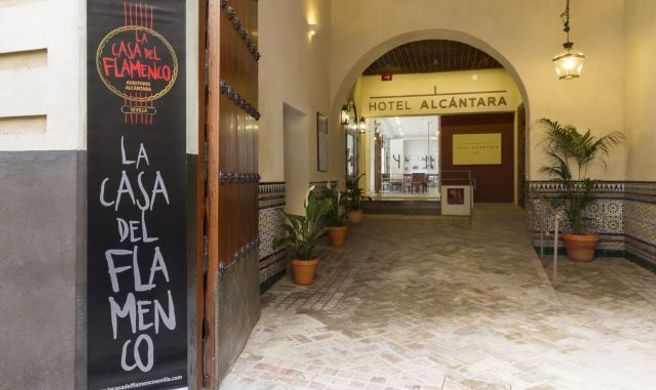Hotel Alcantara Exterior