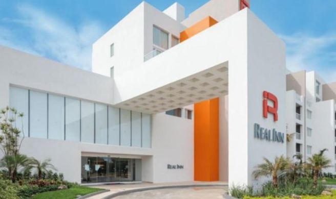 Real Inn Cancun Exterior