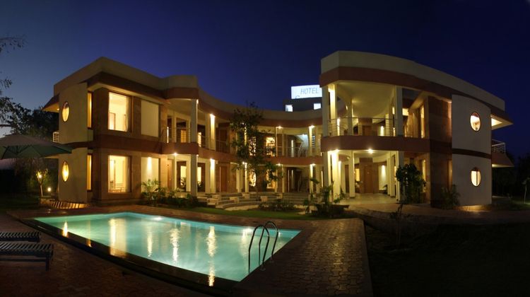Hotel Chitvan Exterior