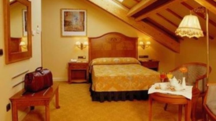 Sercotel Horus Zamora Room