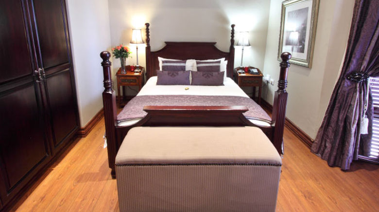 <b>CandleWoods Guesthouse Room</b>
