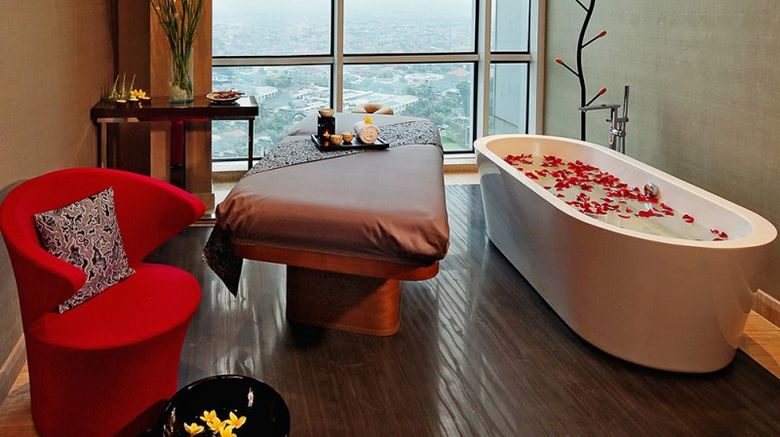 <b>Ciputra World Surabaya Hotel Spa</b> <b>Ciputra World Surabaya Hotel Spa</b>