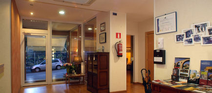 Hotel 1948 Manresa Lobby