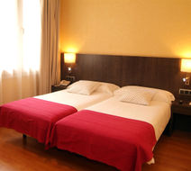 Hotel 1948 Manresa Room