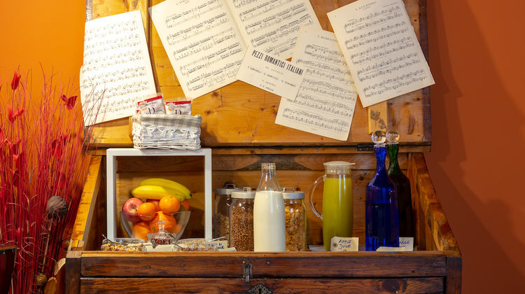 Opera Boutique B&B Restaurant
