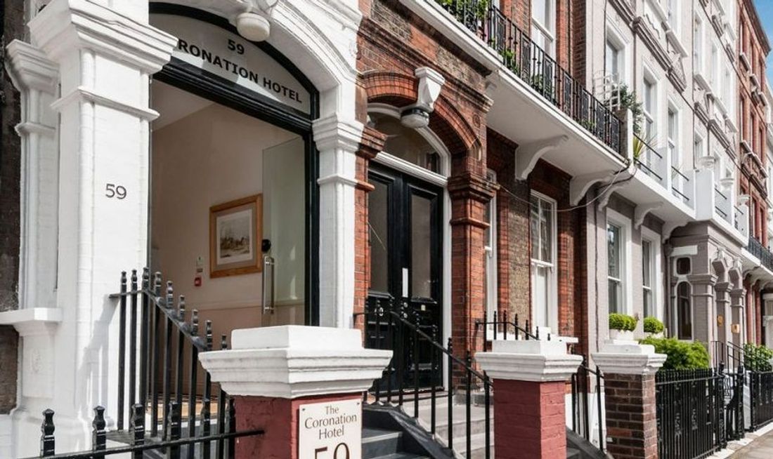 Coronation Hotel Exterior