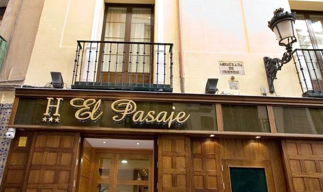 Windsor Puerta Del Sol Hotel Exterior