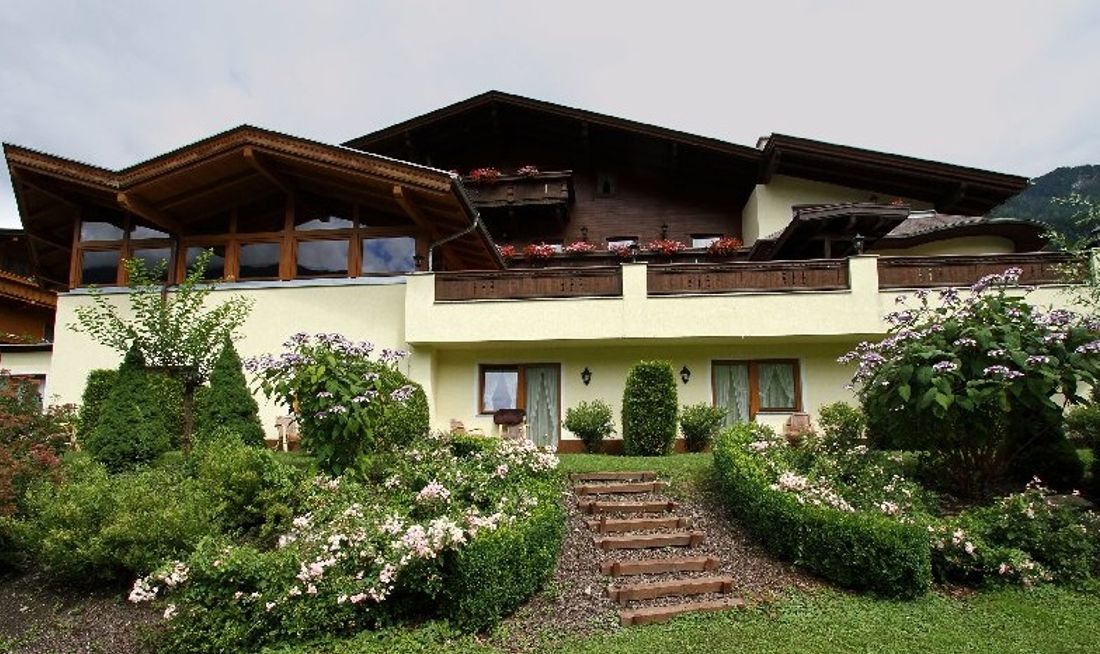 Hotel Zillerhof Exterior