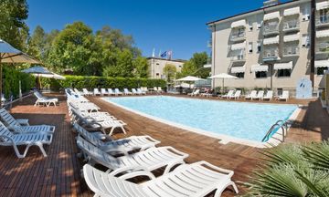 St Moritz Hotel