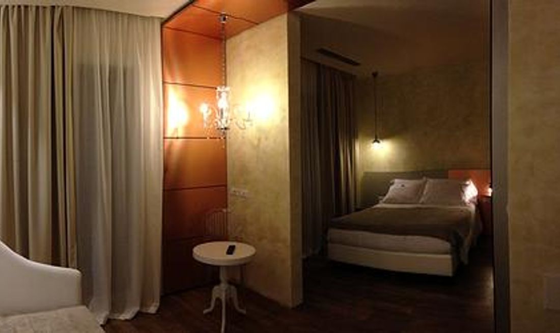 Bell Suite Hotel Room