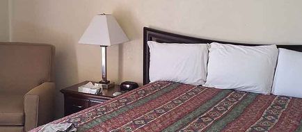 Budget Inn Mojave Room