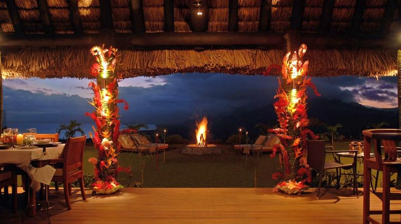 <b>Emaho Sekawa Fiji Luxury Resort Restaurant</b>