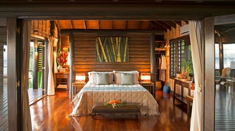 <b>Emaho Sekawa Fiji Luxury Resort Suite</b>