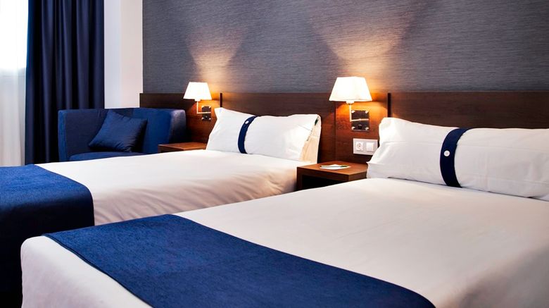 Hotel Olympia Universidades Valencia Room