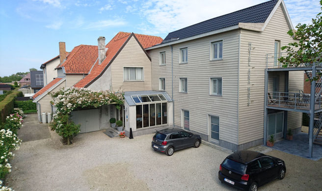 Aura Maris Exterior