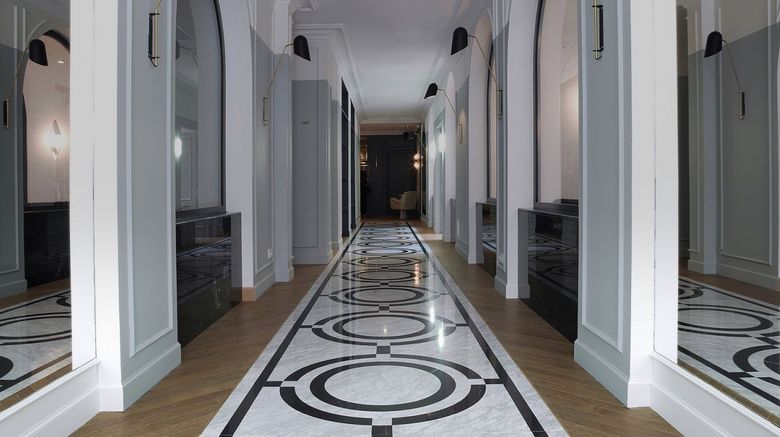 <b>Hotel Bachaumont Lobby</b>